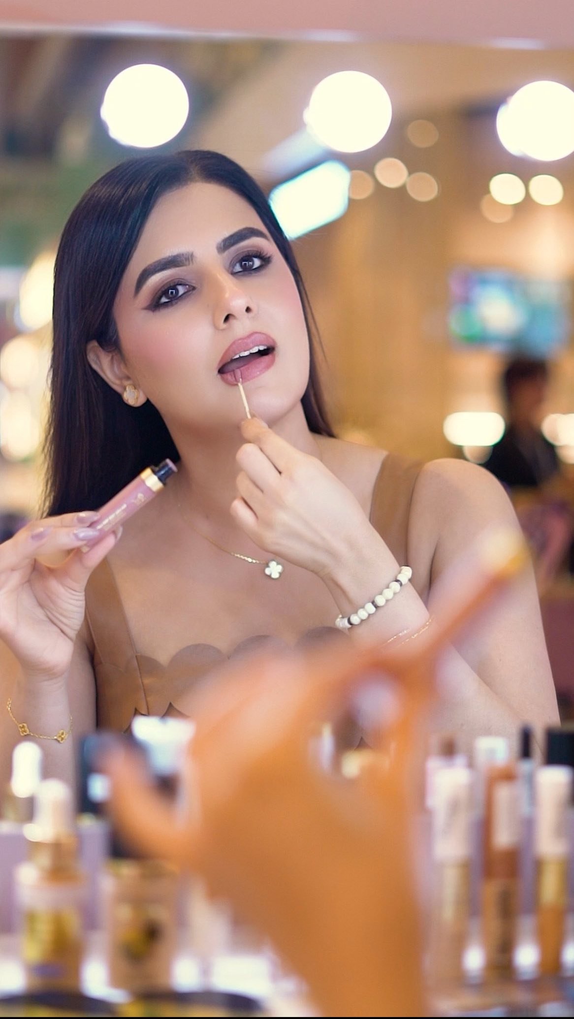 Reception look &mdash; makeup by Reshu Malhotra