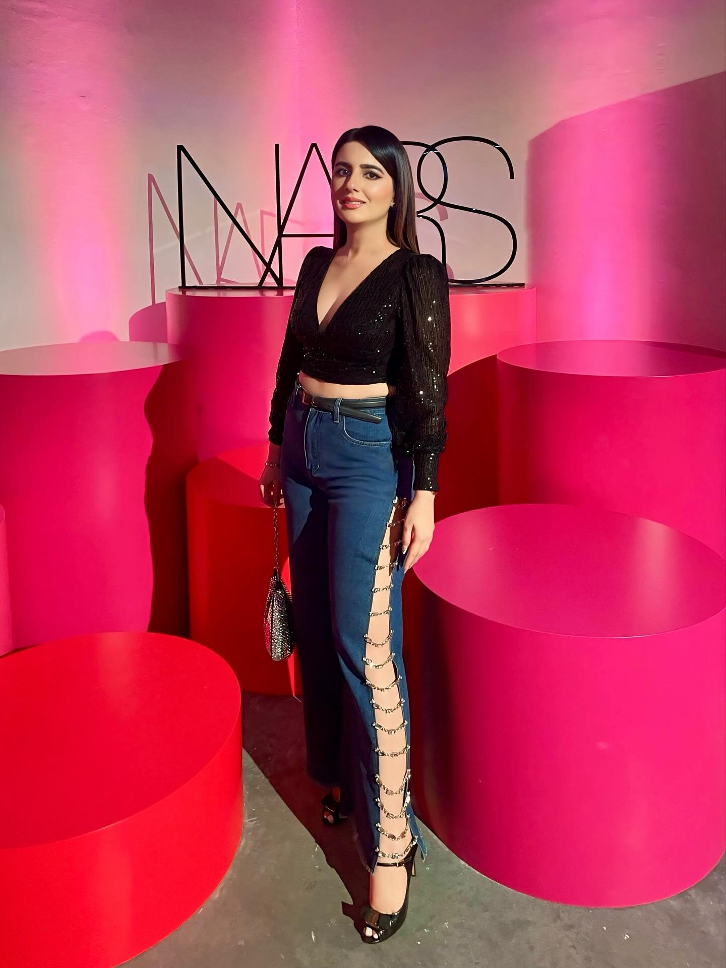 Red carpet &mdash; makeup by Reshu Malhotra