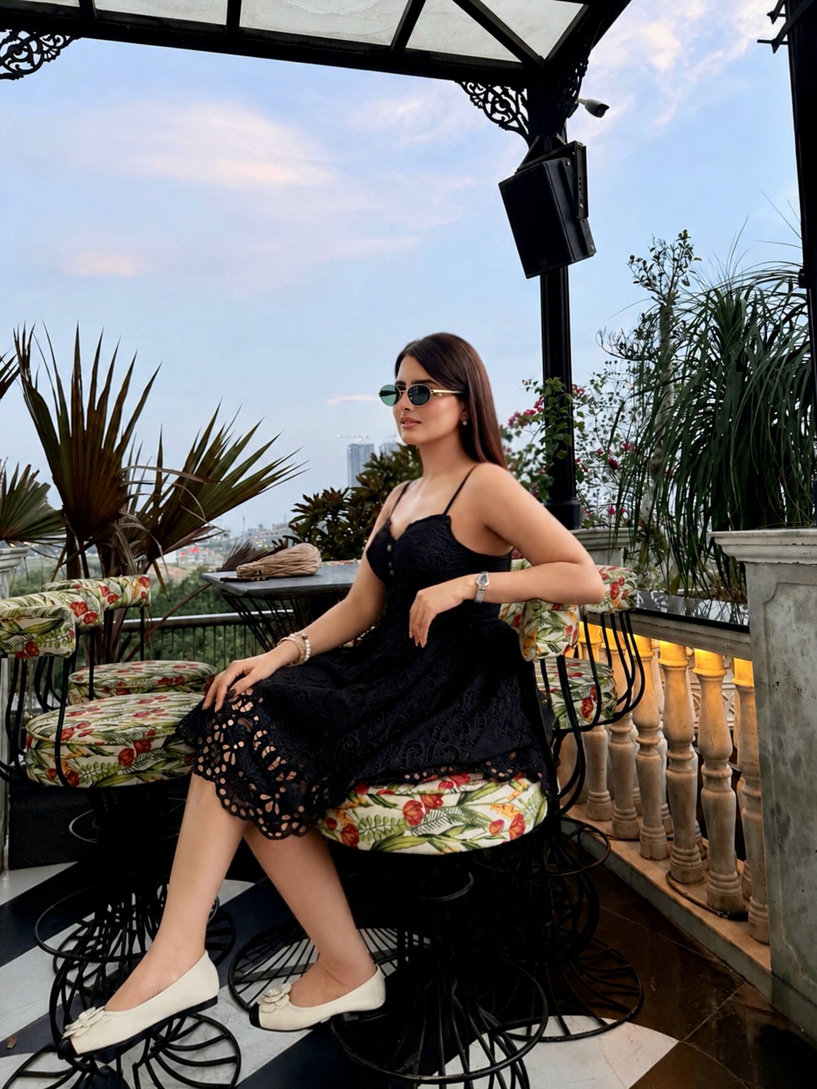 Creative &mdash; makeup by Reshu Malhotra